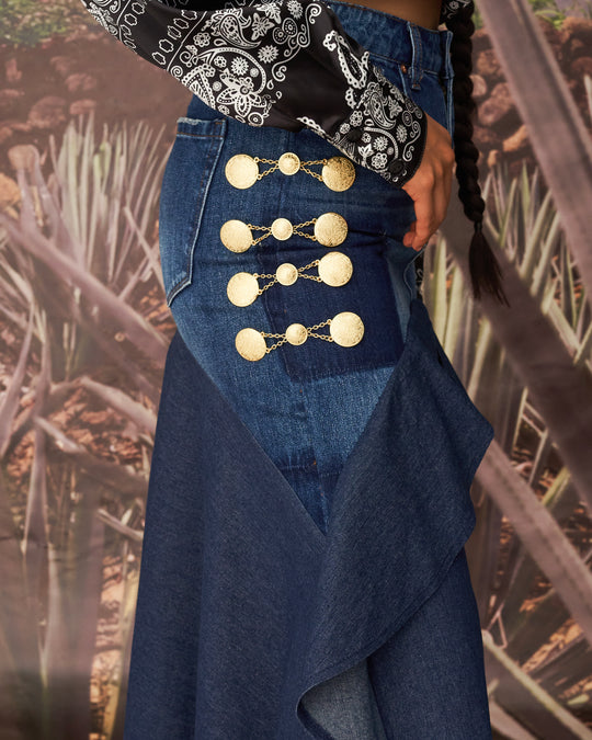 Falda denim con botonaduras