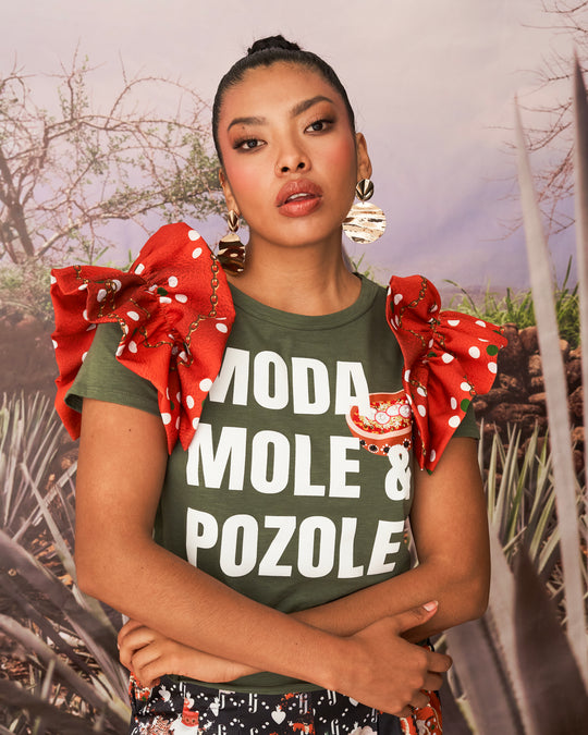 Blusa verde Moda, mole & pozole" con olanes