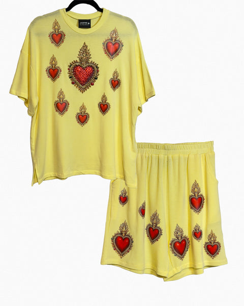 Conjunto amarillo de corazones