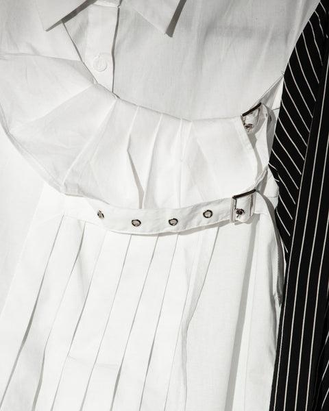 Camisa Blanca y Negra