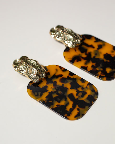 Aretes tortoise con dorado