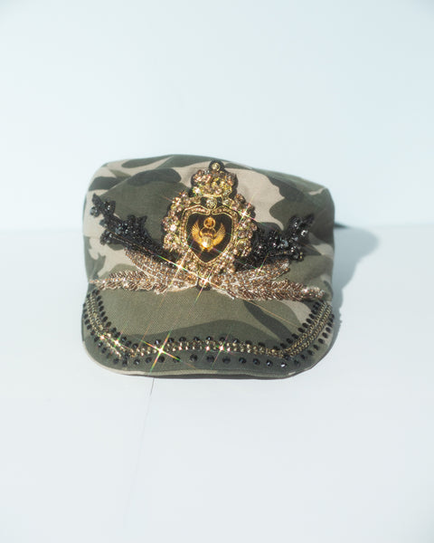 Gorra de camuflaje con cristales