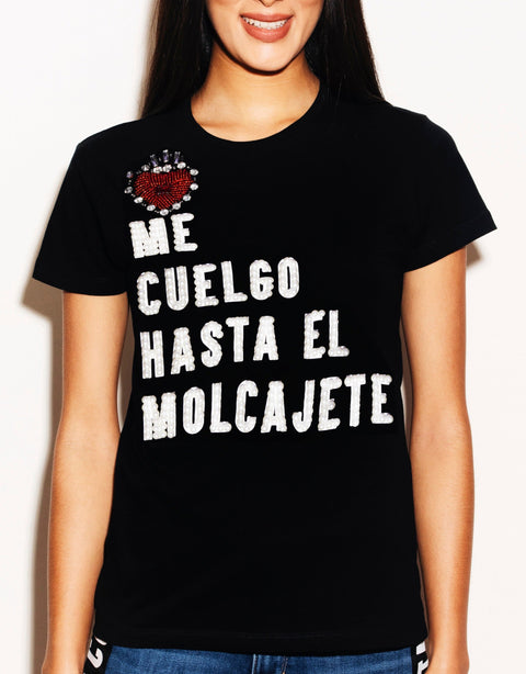 Tee Negra "Me cuelgo hasta el molcajete"