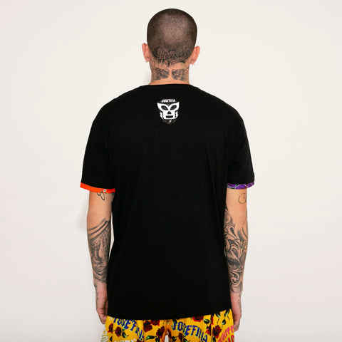 T-SHIRT NEGRA “TIANGUIS DEL AMOR” CON MANGA NARANJA