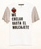 T-shirt me cuelgo hasta el molcajete, con aplicación de corazón bordado y mangas de cristal .